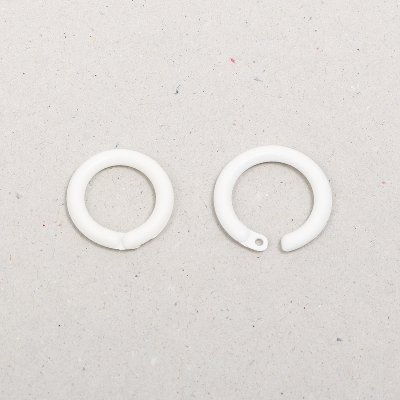 deco ring plastic, white