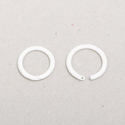 deco ring plastic, white