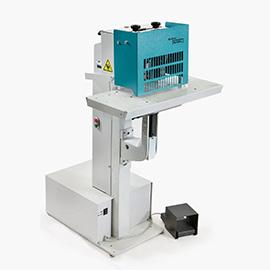 Wire stitching machines and bookletmakers